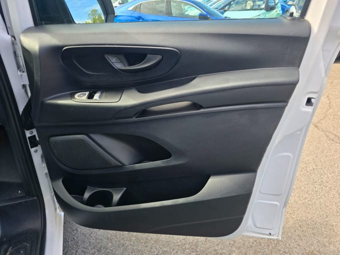 2025 Mercedes-benz Vito