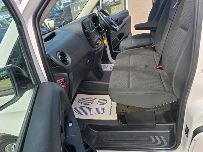 2025 Mercedes-benz Vito