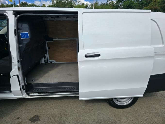 2025 Mercedes-benz Vito