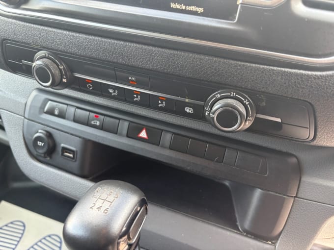 2025 Vauxhall Vivaro