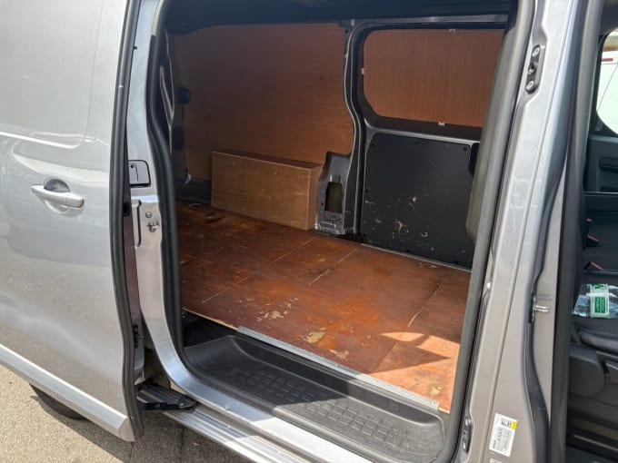2025 Vauxhall Vivaro
