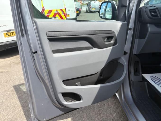 2025 Vauxhall Vivaro