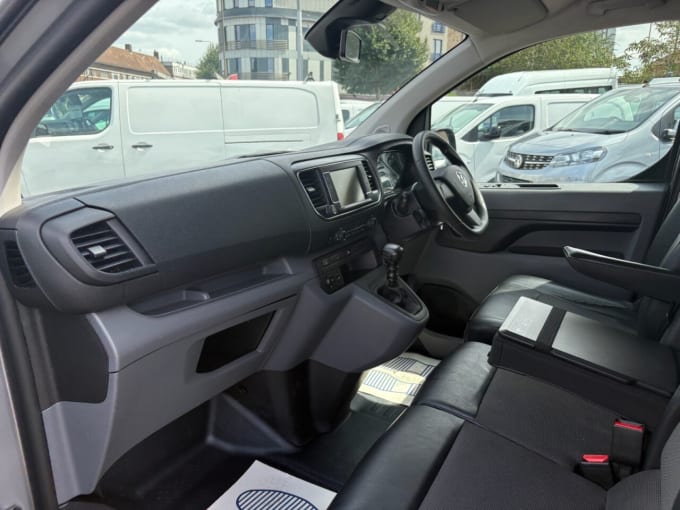 2025 Vauxhall Vivaro