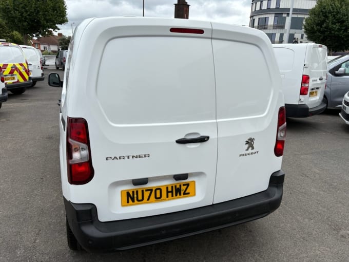 2025 Peugeot Partner