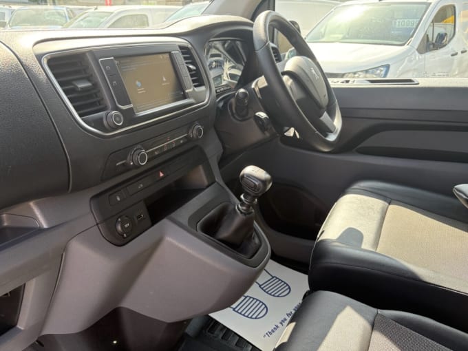 2025 Peugeot Expert