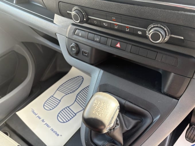 2025 Peugeot Expert