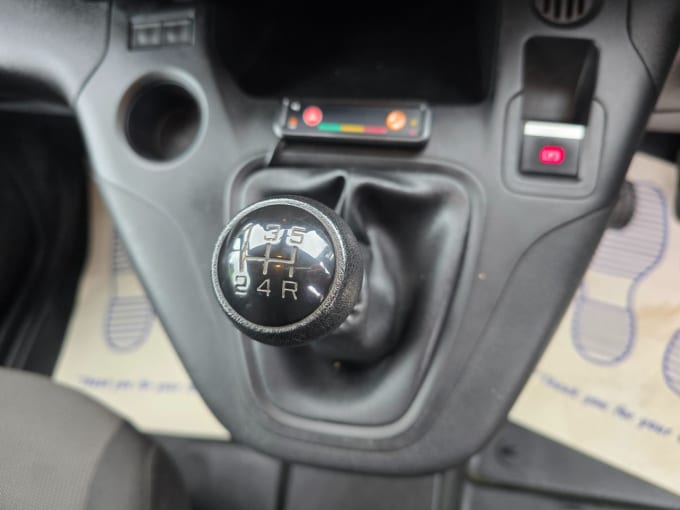 2025 Peugeot Partner
