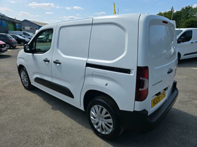 2025 Peugeot Partner
