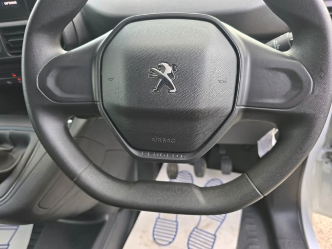 2025 Peugeot Partner