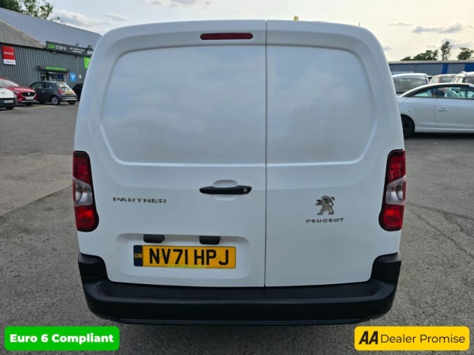 2025 Peugeot Partner