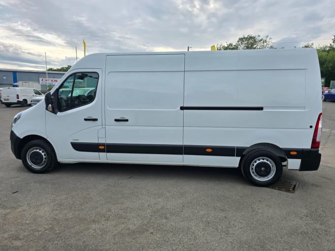 2025 Vauxhall Movano