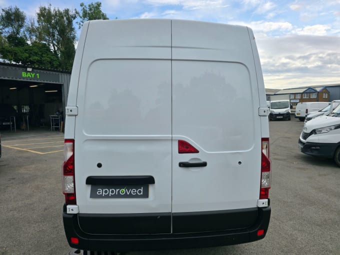 2025 Vauxhall Movano
