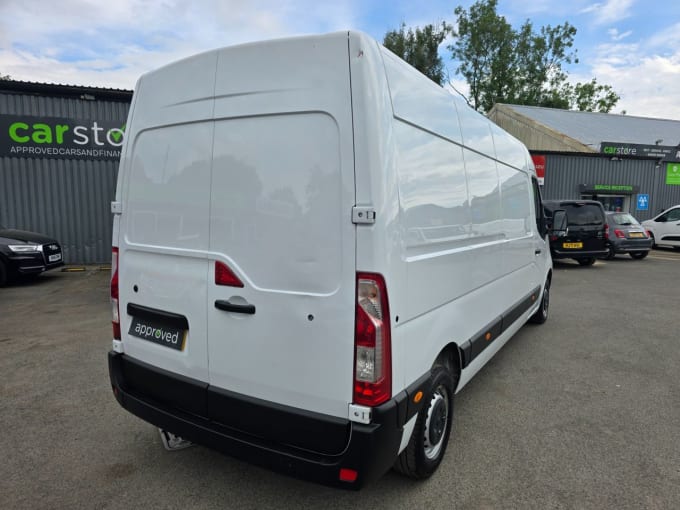 2025 Vauxhall Movano