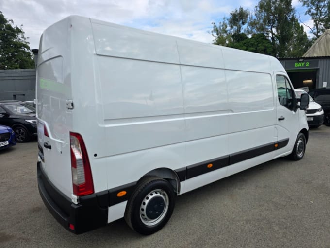 2025 Vauxhall Movano