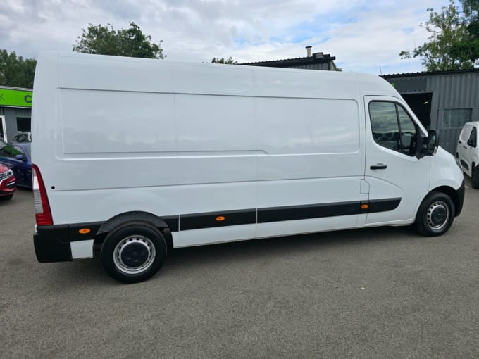 2025 Vauxhall Movano