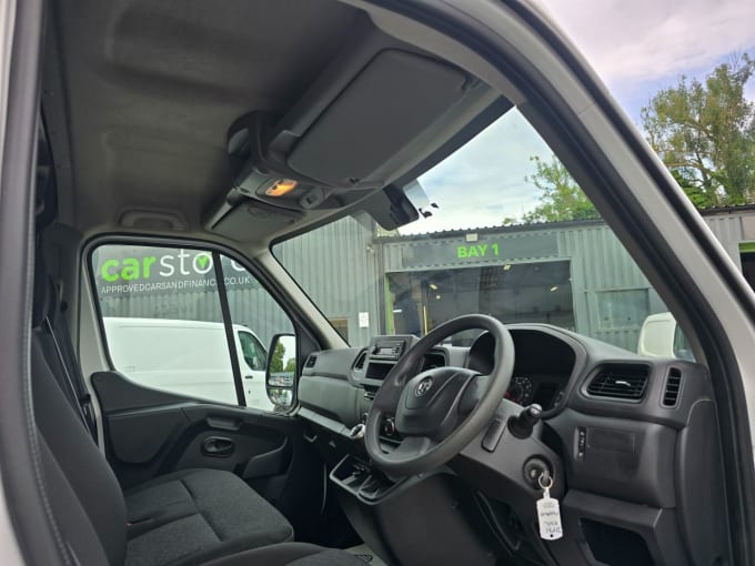 2025 Vauxhall Movano