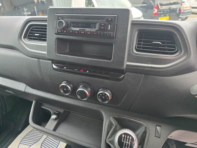 2025 Vauxhall Movano