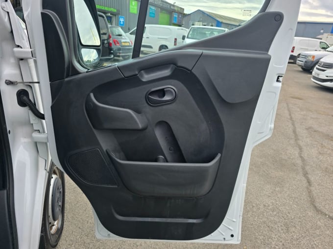 2025 Vauxhall Movano