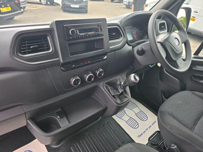 2025 Vauxhall Movano