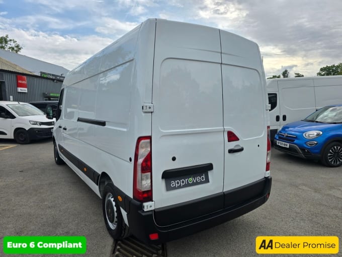 2025 Vauxhall Movano