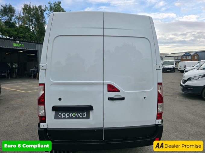 2025 Vauxhall Movano