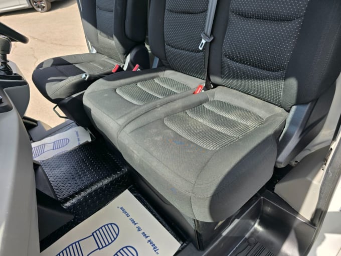2025 Maxus Deliver 9