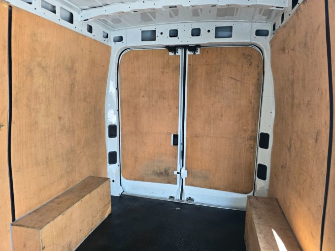 2025 Maxus Deliver 9