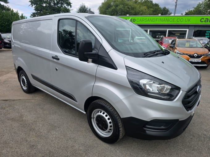 2025 Ford Transit Custom