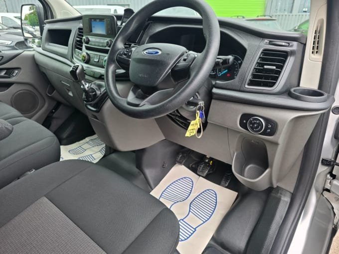 2025 Ford Transit Custom