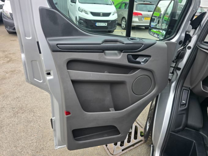 2025 Ford Transit Custom