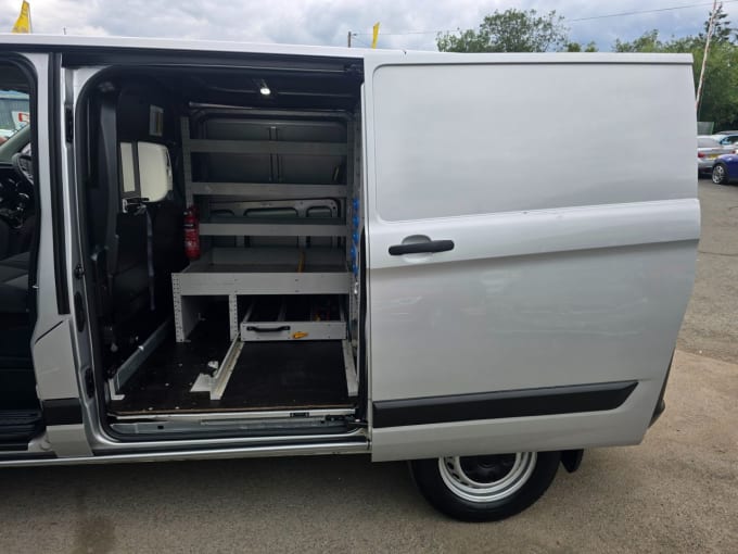2025 Ford Transit Custom