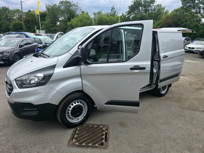 2025 Ford Transit Custom