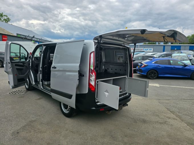 2025 Ford Transit Custom
