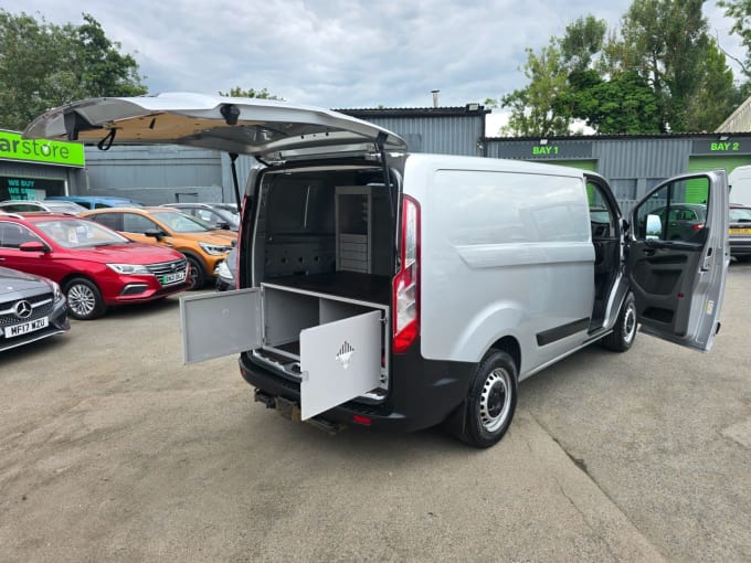 2025 Ford Transit Custom