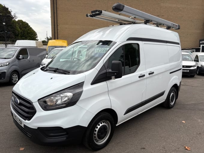 2025 Ford Transit Custom