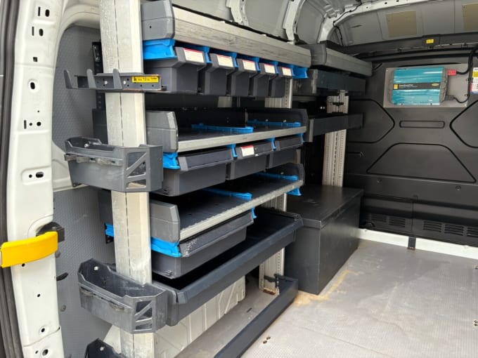 2025 Ford Transit Custom