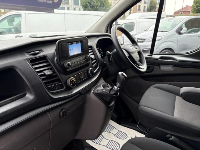 2025 Ford Transit Custom