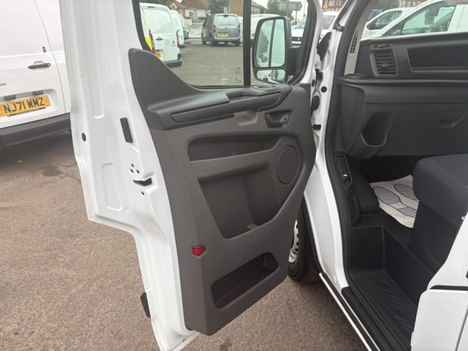 2025 Ford Transit Custom