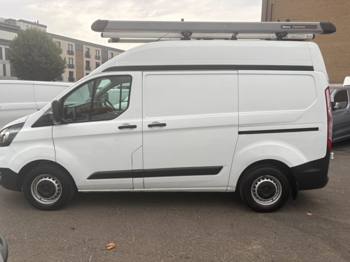 2025 Ford Transit Custom