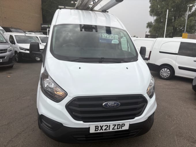 2025 Ford Transit Custom