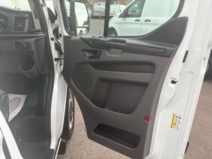2025 Ford Transit Custom