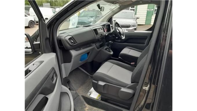 2025 Vauxhall Vivaro Life
