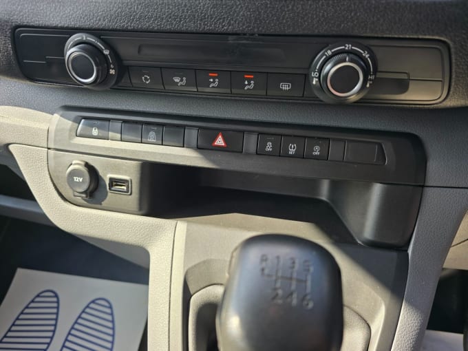 2025 Vauxhall Vivaro Life
