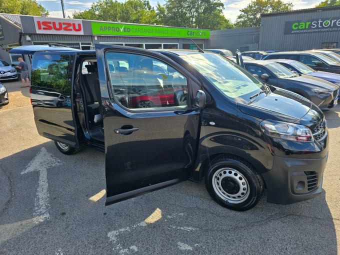 2025 Vauxhall Vivaro Life