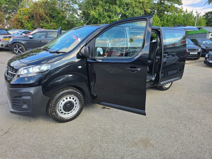 2025 Vauxhall Vivaro Life