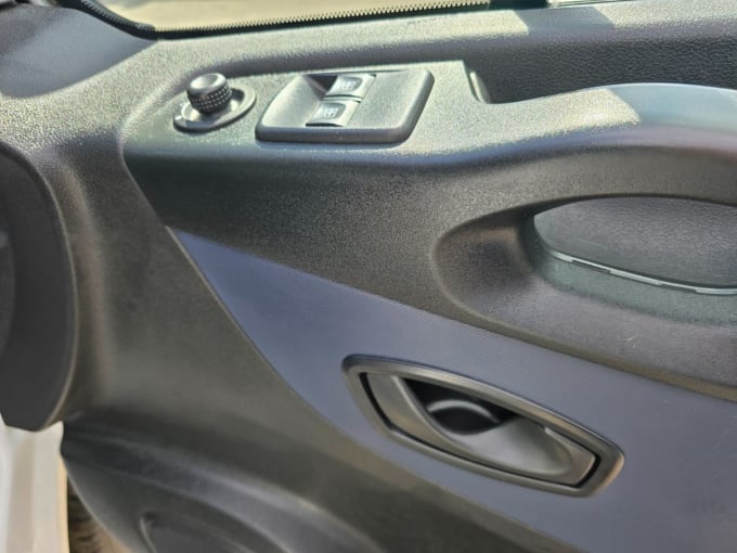 2025 Vauxhall Vivaro