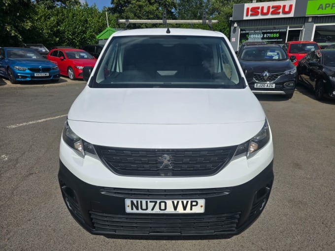 2025 Peugeot Partner