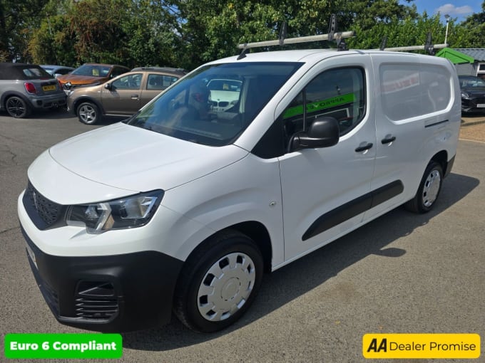 2025 Peugeot Partner