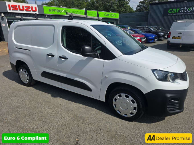 2025 Peugeot Partner