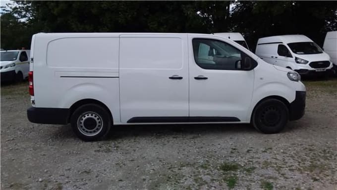 2025 Peugeot Expert